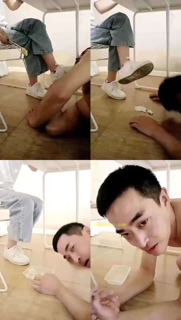【刘二狗】餐桌下面吃妹妹扔下不吃了的东西，舔脏鞋底，给妹妹当脚垫