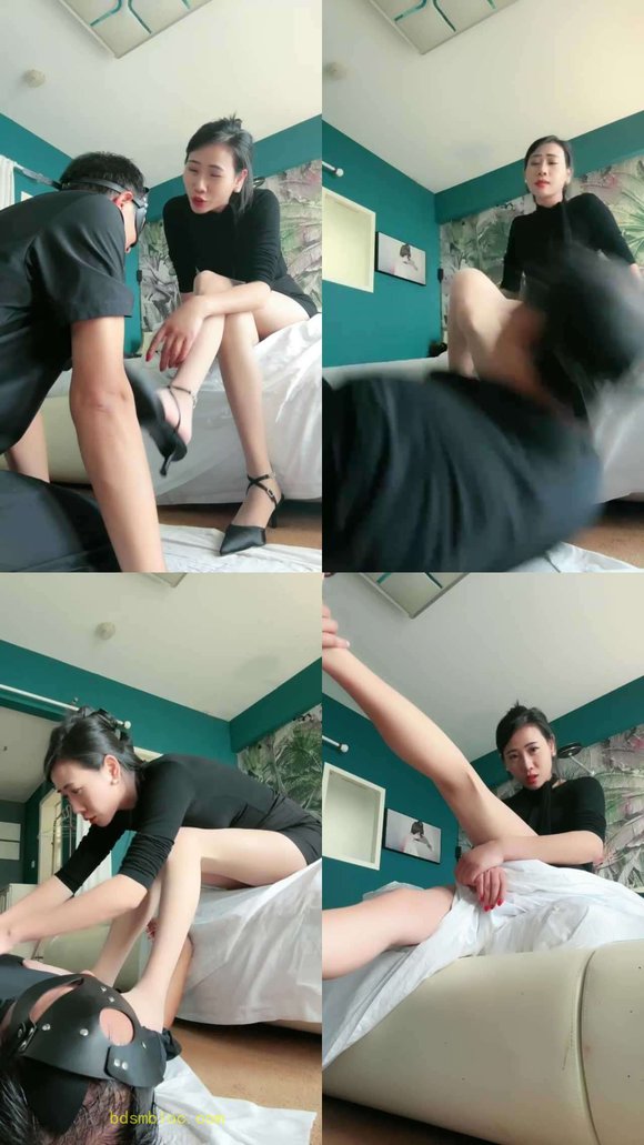 【爱丽丝】肉丝脚深喉/坐脸窒息/踩踏掐乳