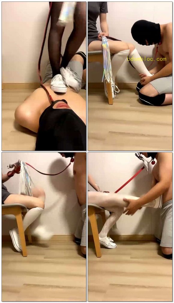 【云云酱】黑白丝袜混合踢裆