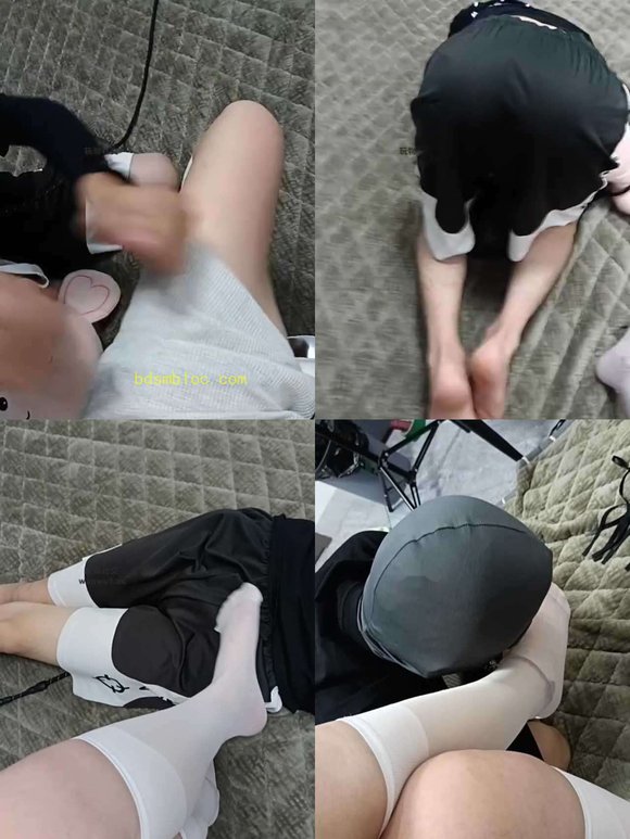 【姗姗】白丝美腿踩虐