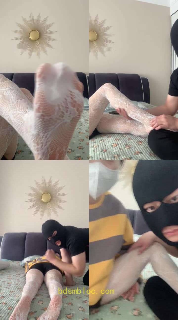 【灵儿】镂空白丝诱惑贱奴才