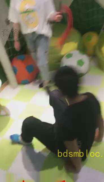 【00后冰冰女王】主题影院非常暴力踢蛋碎蛋专题