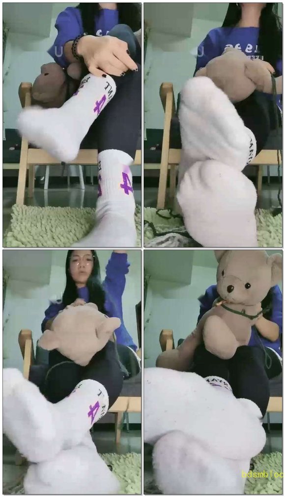 【小蚂蚁女王】第一视角红绿灯棉袜裸足炸废