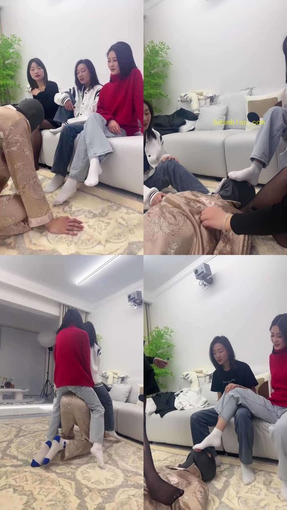 【术术S】两双棉袜+一双丝袜踩踏/捂脸