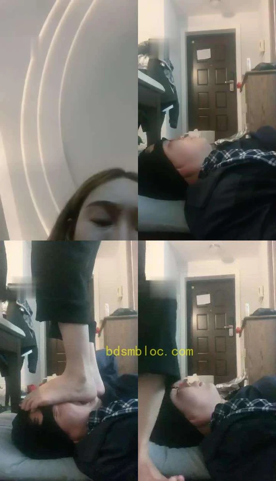 【女暴君】深喉专场踩脸经典红绿灯
